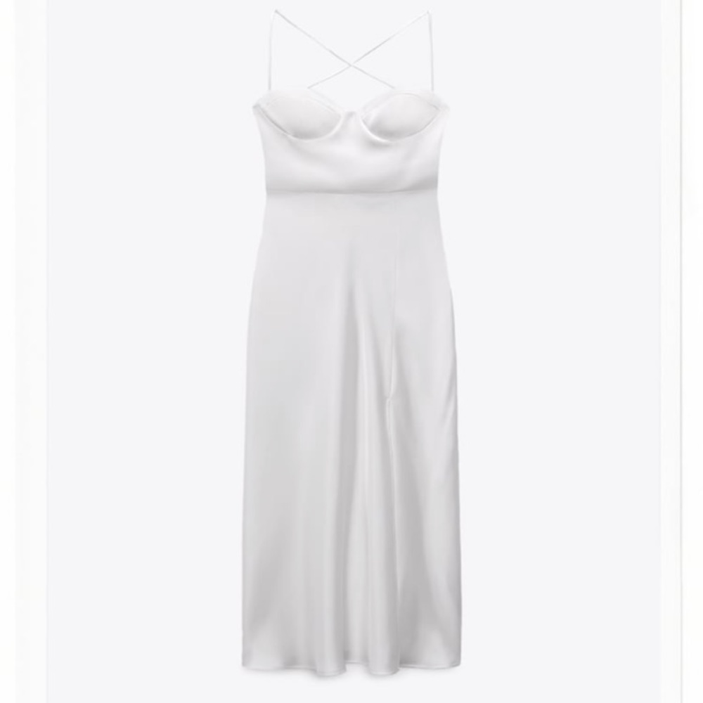 White sweetheart neckline midi dress